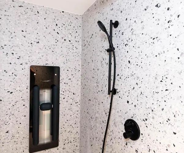 Boutique Edelweiss Hotell *